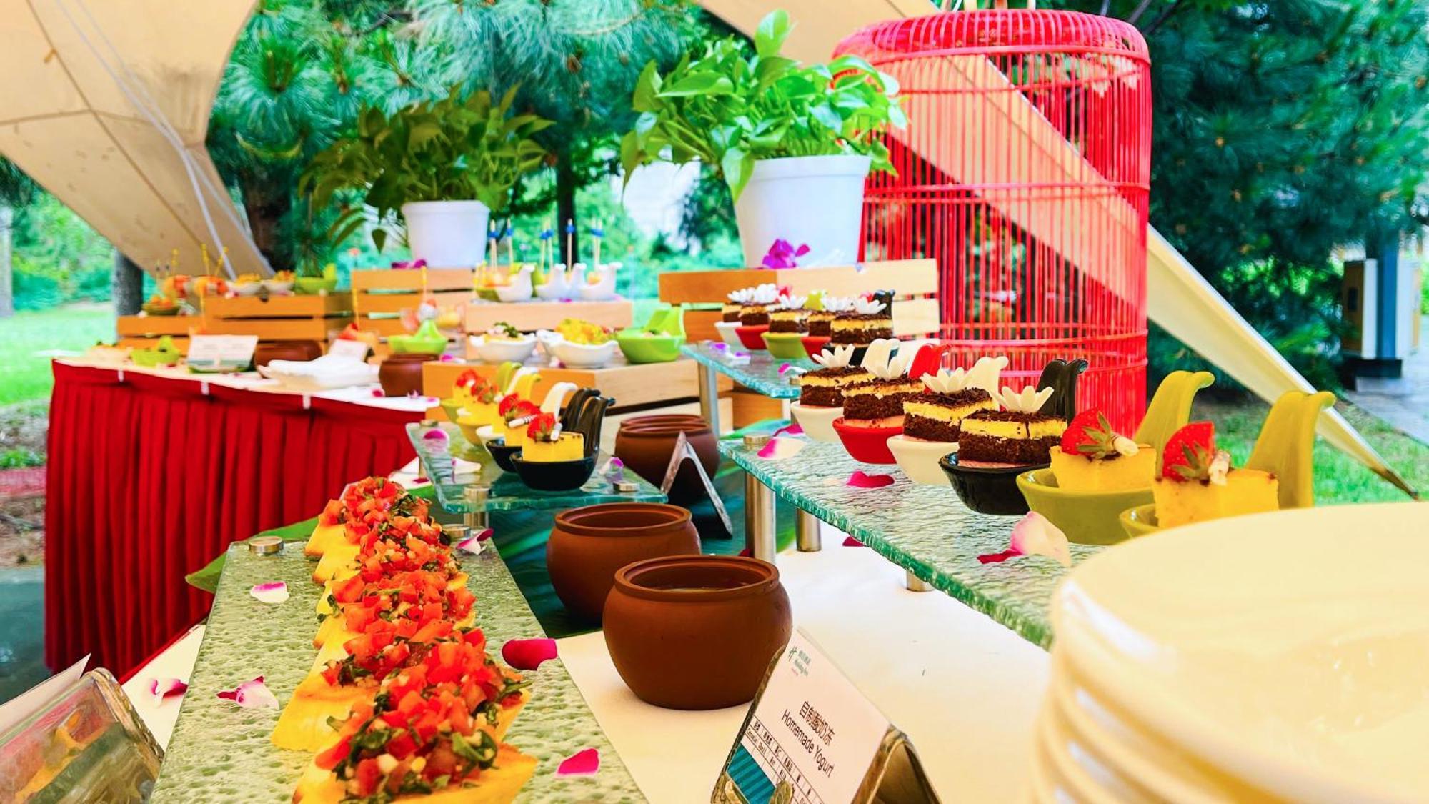 Holiday Inn Beijing Shijingshan Parkview By Ihg Exteriör bild